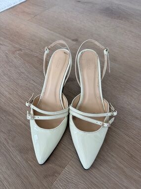 Alohas Pointed-Toe Slingback Heels in Cream, 38